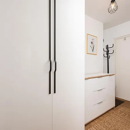 Apartment Francuska Deluxe By Bookinghost *